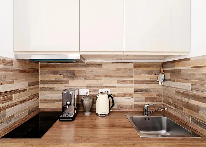 Pantheon Caravaggio's House * Roma