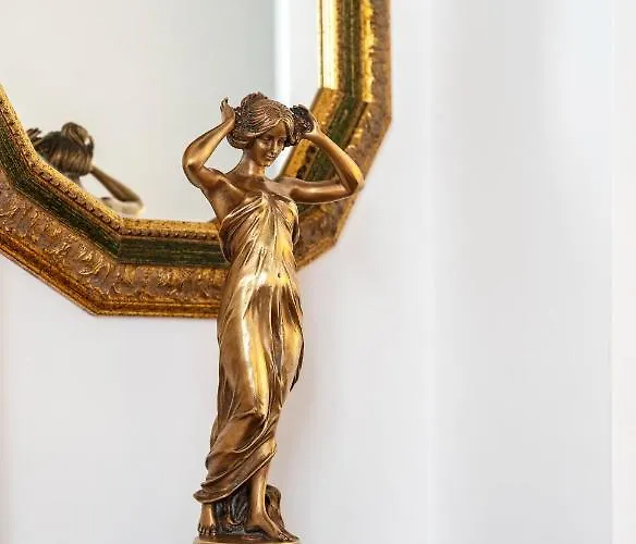 Pantheon Caravaggio's House * Roma